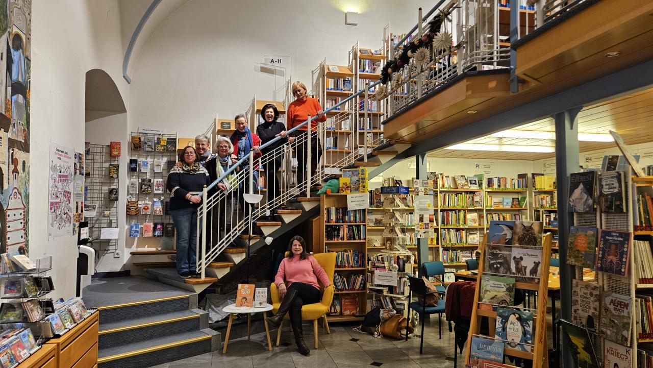Bibliothek Gmünd mit Team